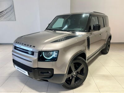 Land Rover Defender 110 3.0d i6 mhev X-Dynamic SE awd 200cv auto del 2023 usata a Napoli