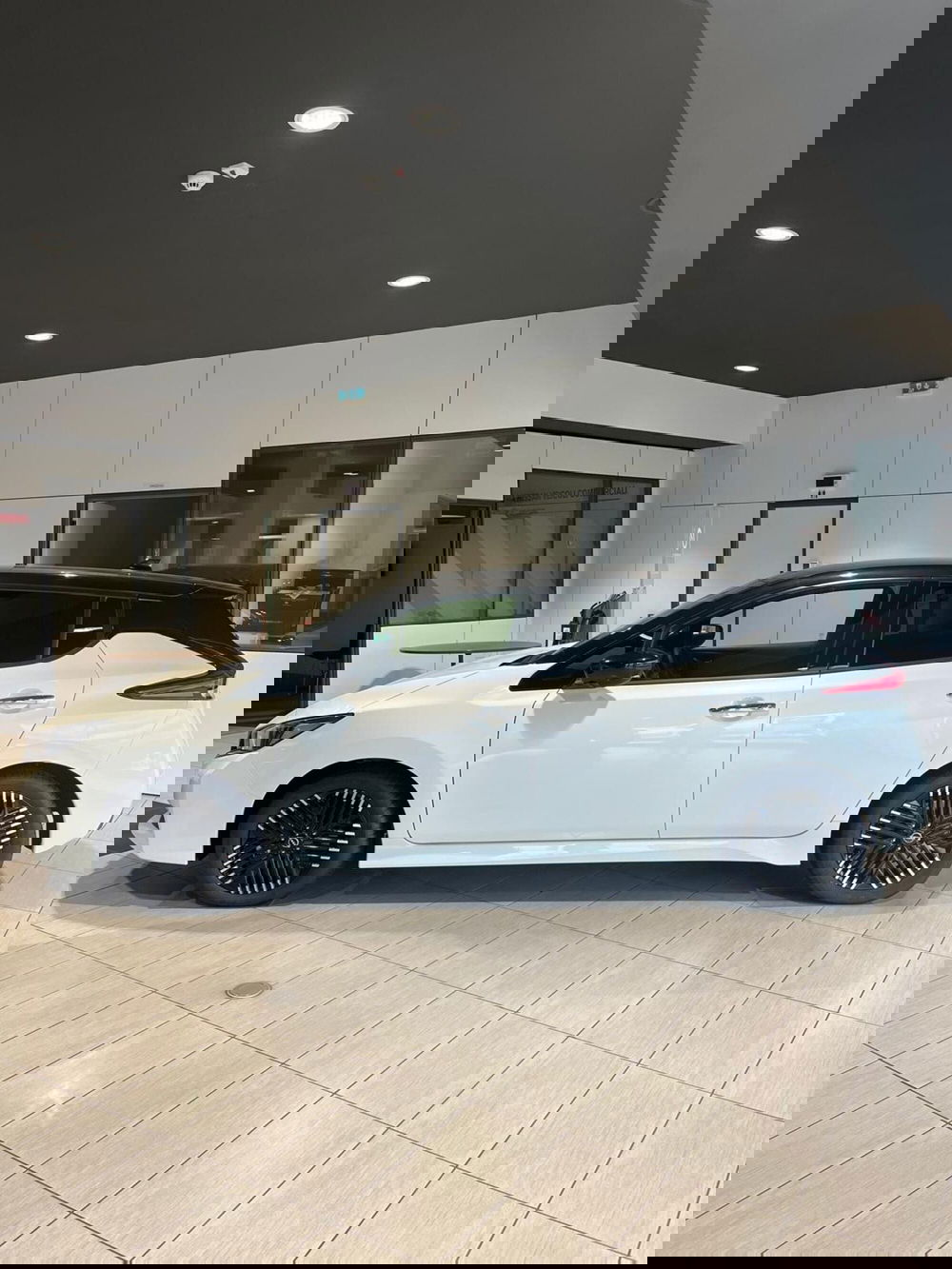 Nissan Leaf nuova a Cagliari