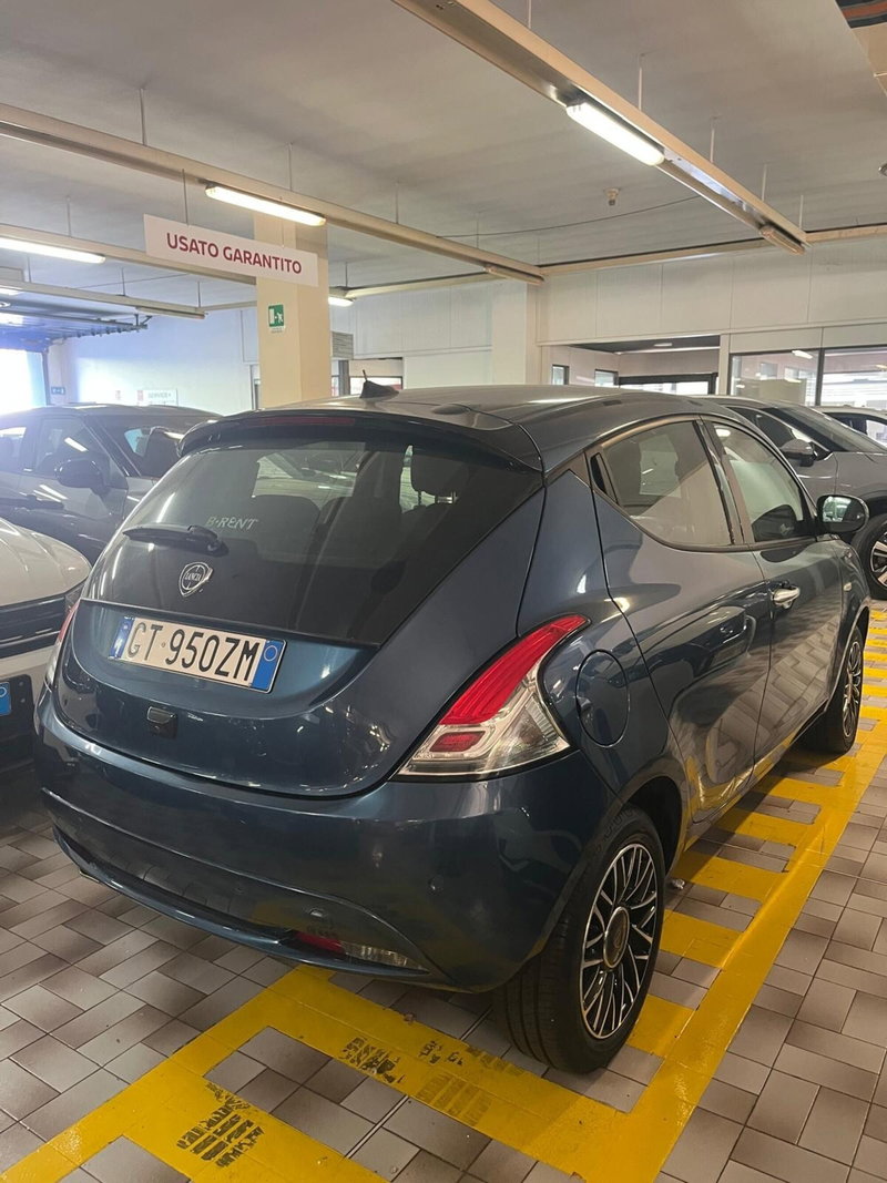 Lancia Ypsilon usata a Cagliari (15)