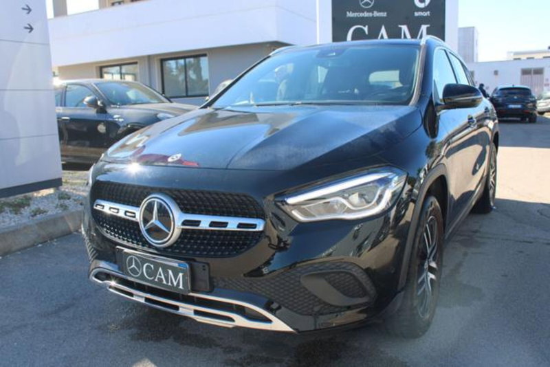 Mercedes-Benz GLA SUV usata a Lecce