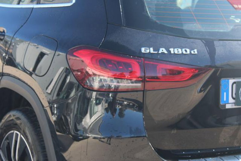 Mercedes-Benz GLA SUV usata a Lecce (6)