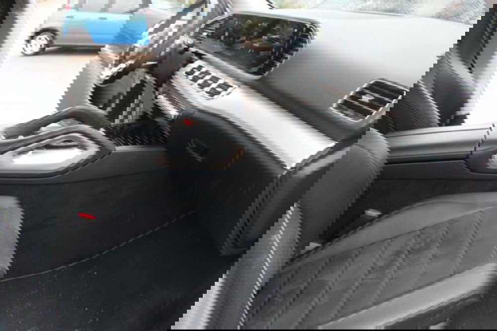 Mercedes-Benz GLB usata a Lecce (13)