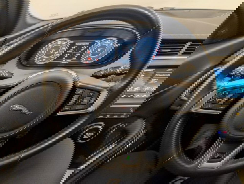 Jaguar E-Pace usata a Cuneo (12)