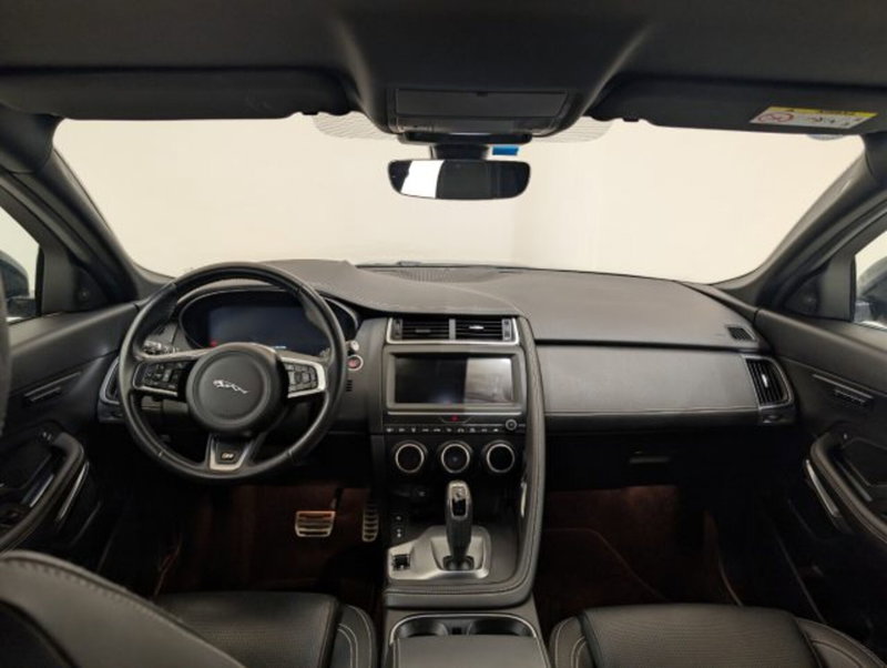 Jaguar E-Pace usata a Cuneo (9)