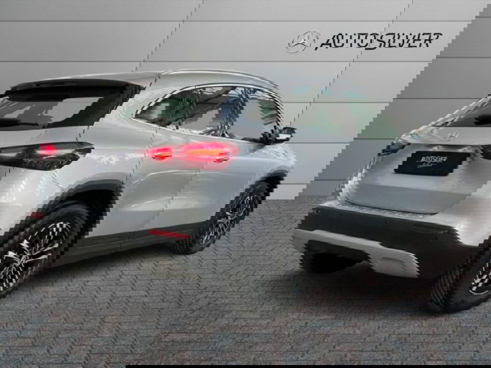 Mercedes-Benz GLA SUV usata a Verona (2)