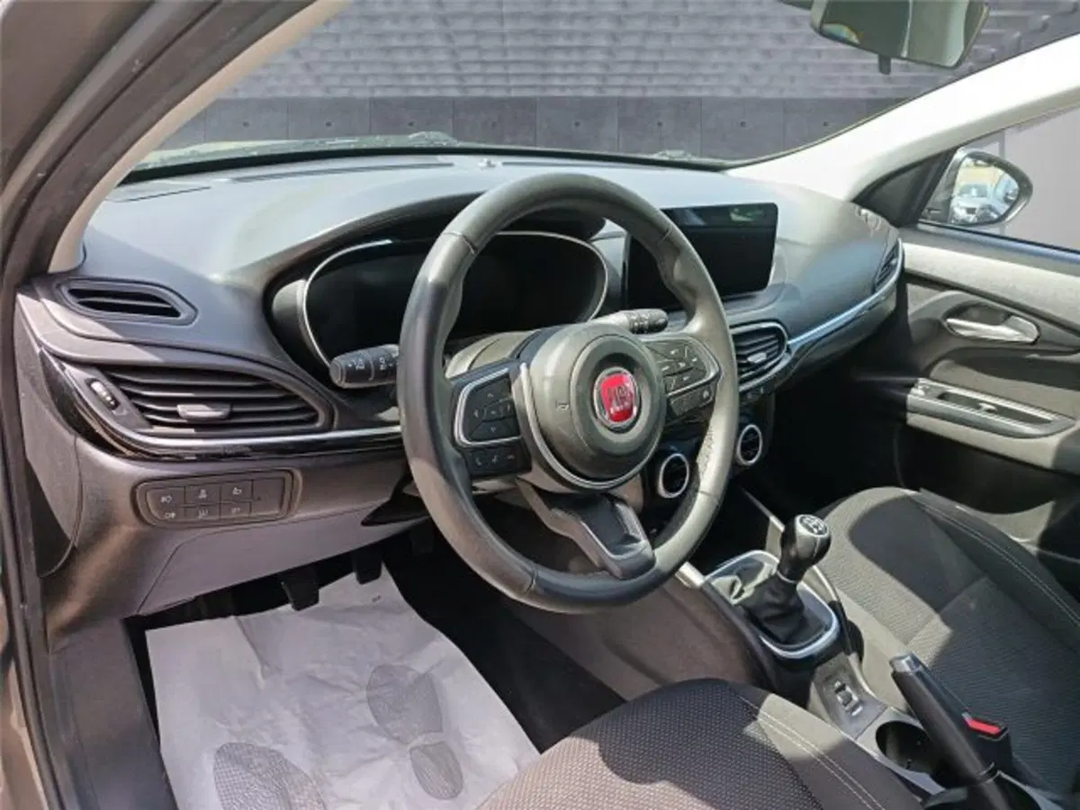Fiat Tipo usata a Bari (10)