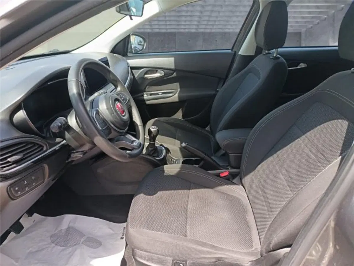 Fiat Tipo usata a Bari (11)
