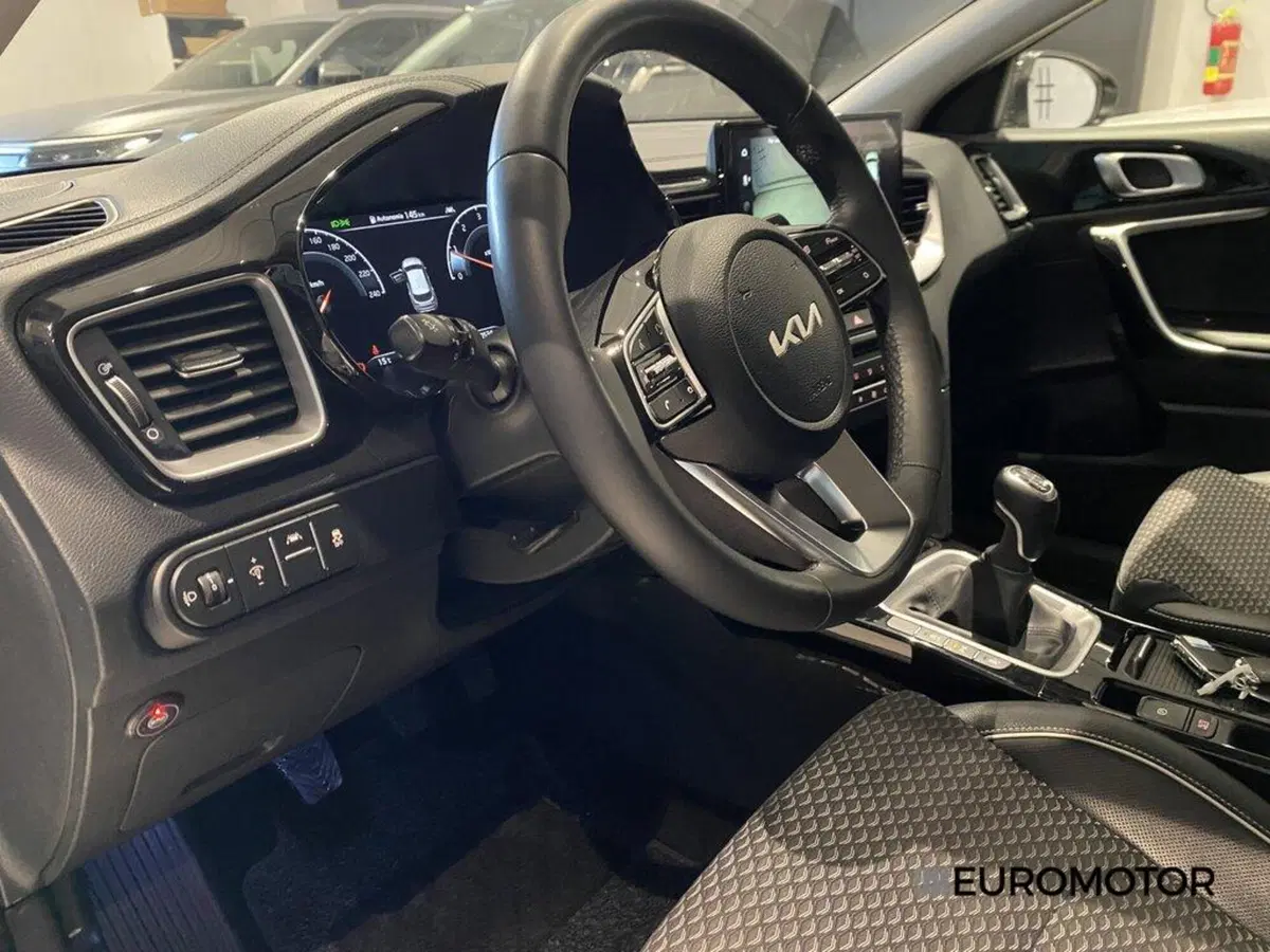 Kia XCeed usata a Bari (13)
