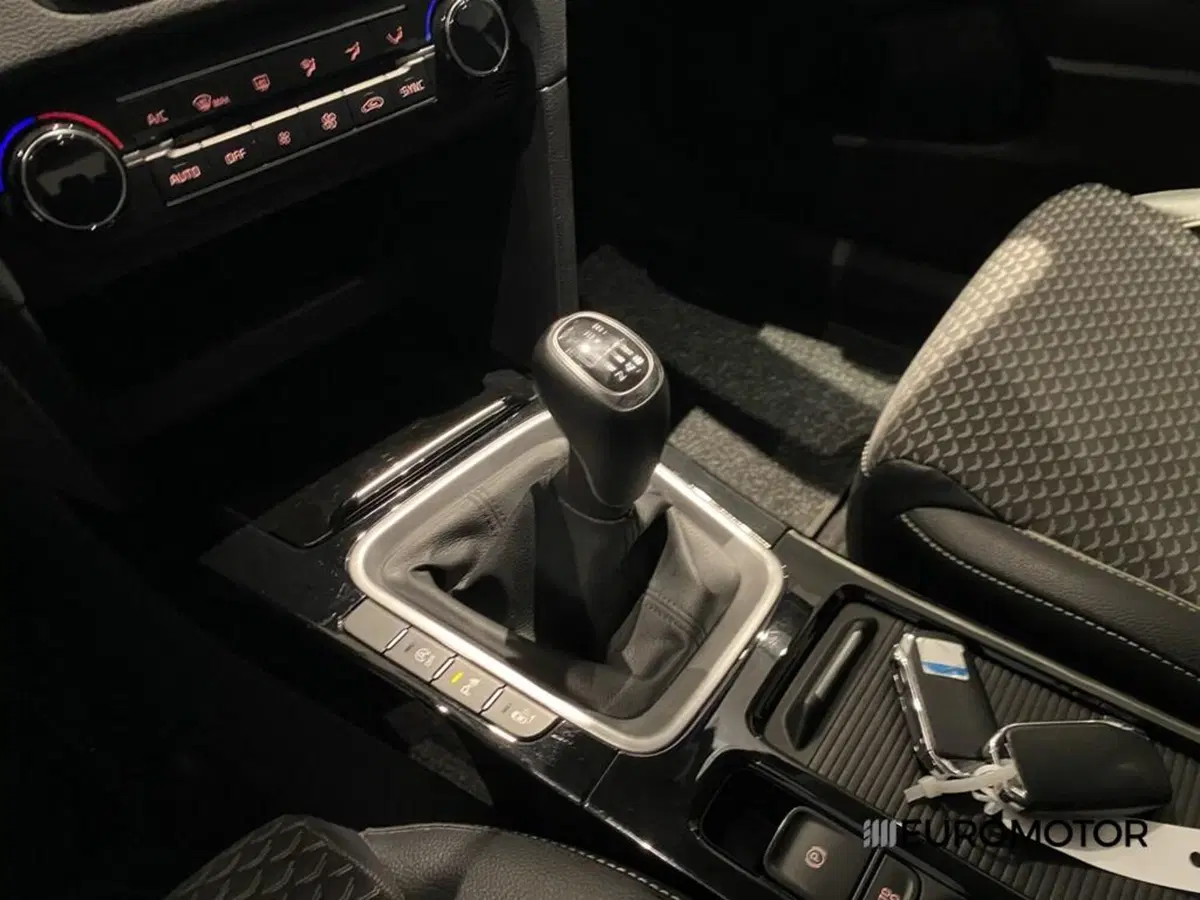 Kia XCeed usata a Bari (15)