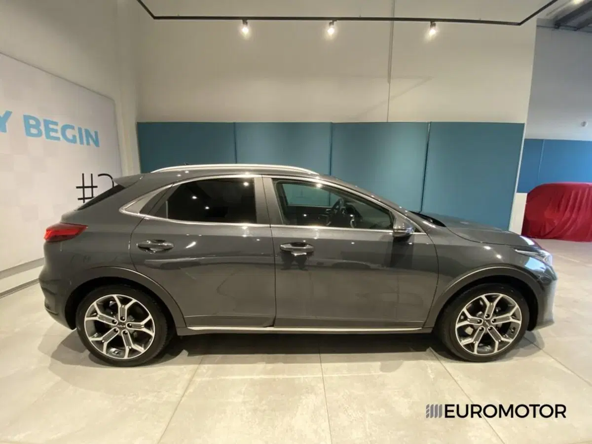 Kia XCeed usata a Bari (6)