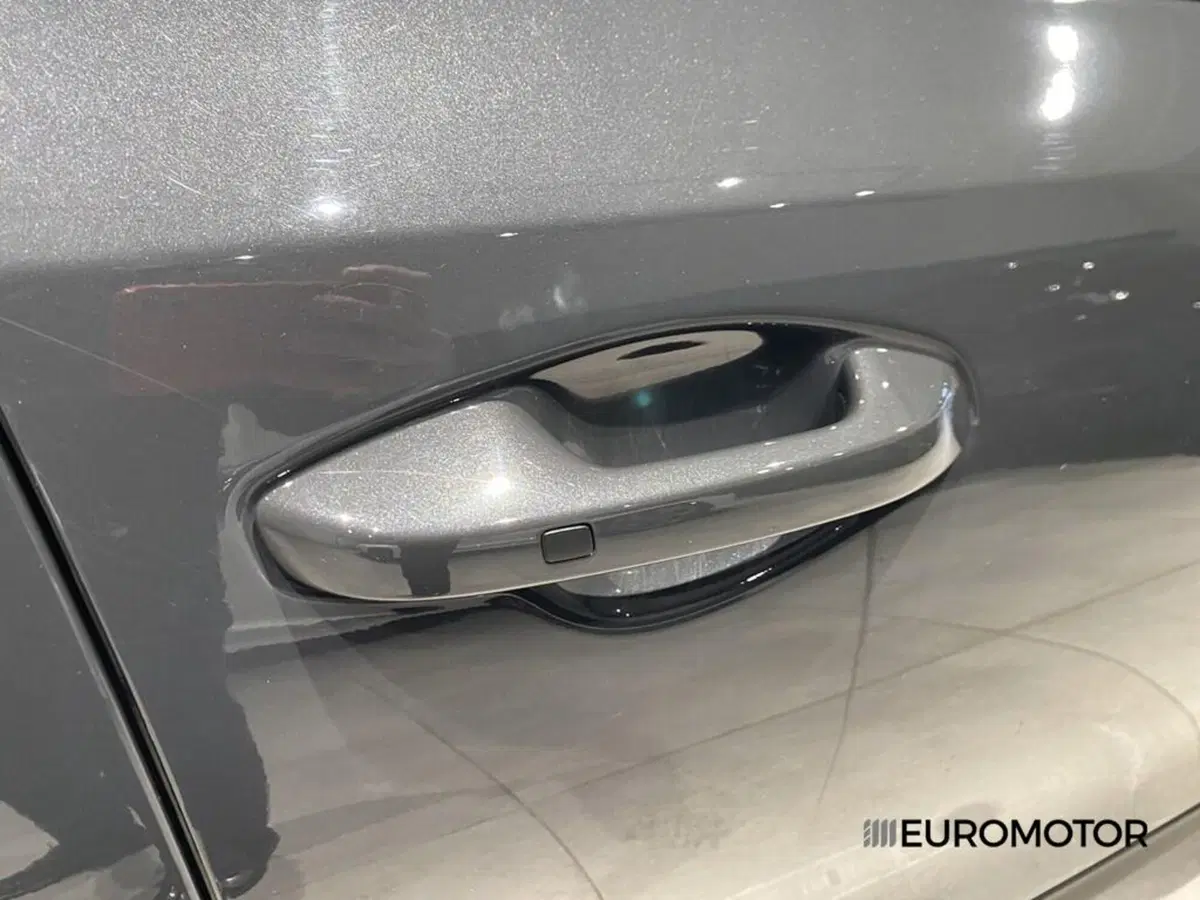 Kia XCeed usata a Bari (7)