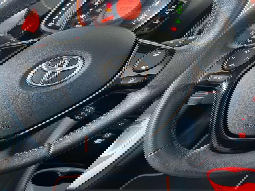 Toyota Aygo usata a Lecce (14)