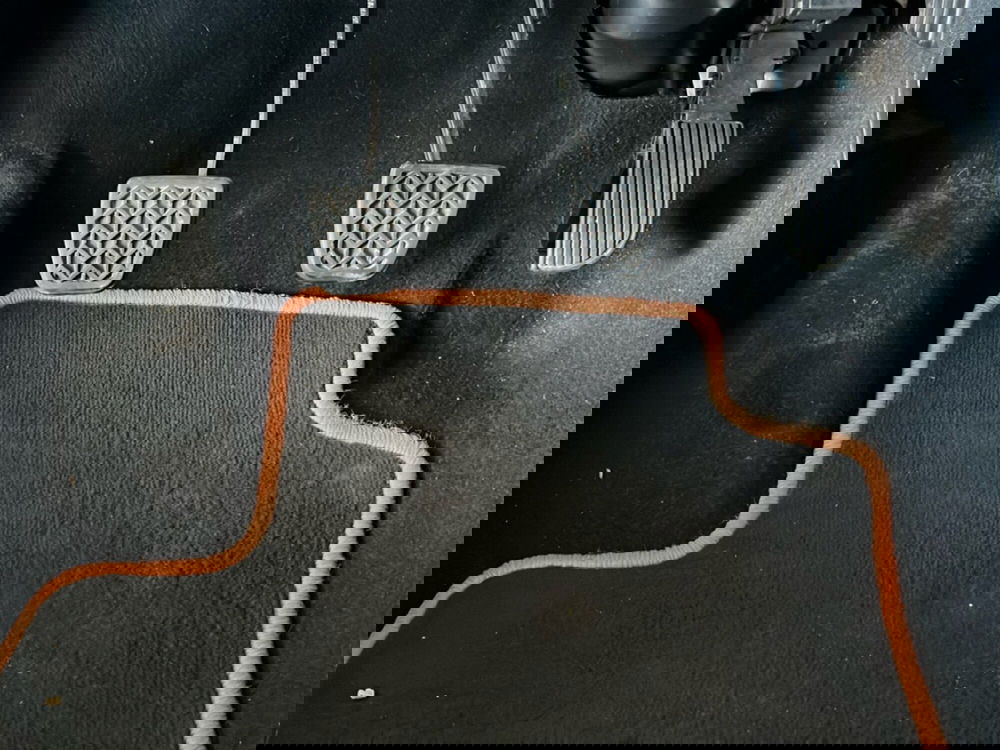 Toyota Aygo usata a Lecce (20)