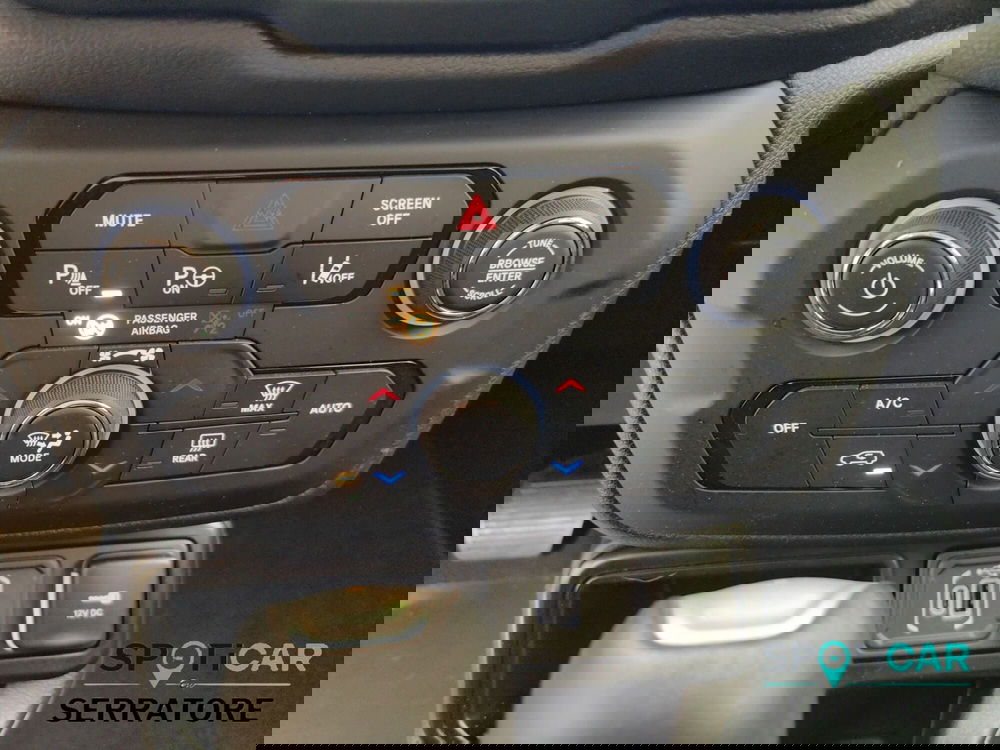 Jeep Renegade usata a Como (16)