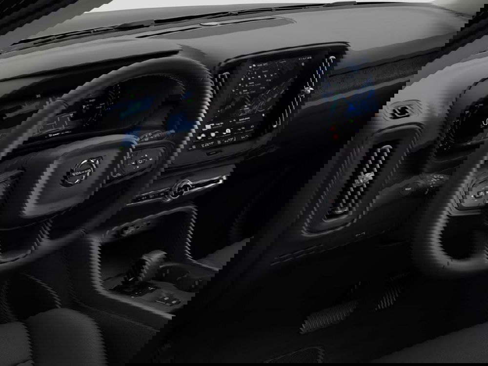 Volvo XC40 nuova a Roma (2)