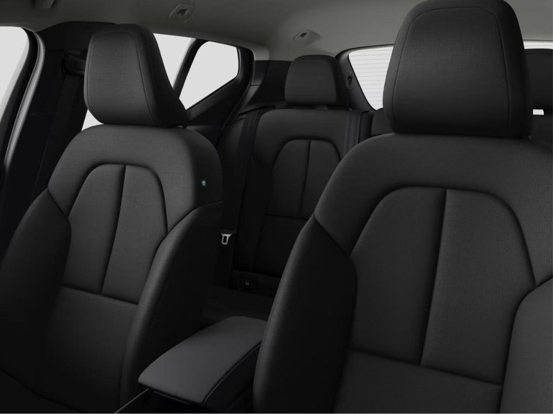 Volvo XC40 nuova a Roma (3)