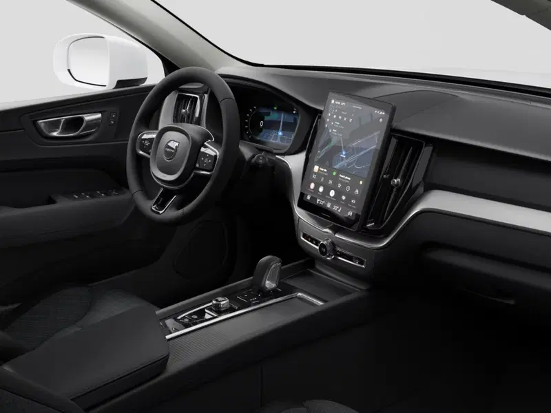 Volvo XC60 nuova a Roma (2)