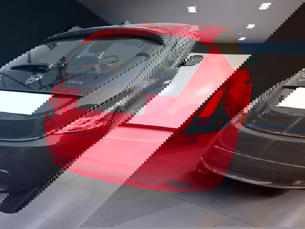 Lancia Ypsilon usata a Torino (4)