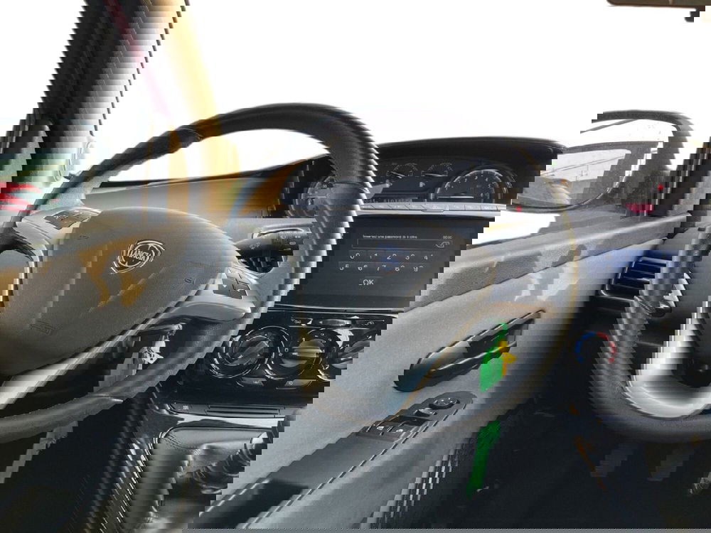 Lancia Ypsilon usata a Torino (8)