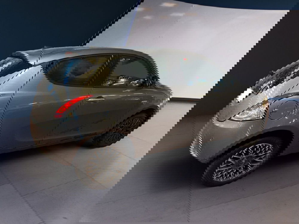 Lancia Ypsilon usata a Torino (4)