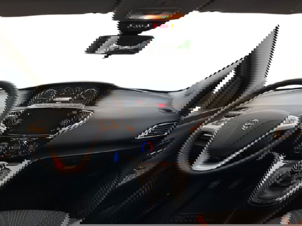 Lancia Ypsilon usata a Torino (11)