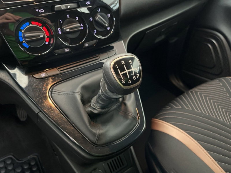 Lancia Ypsilon usata a Torino (13)