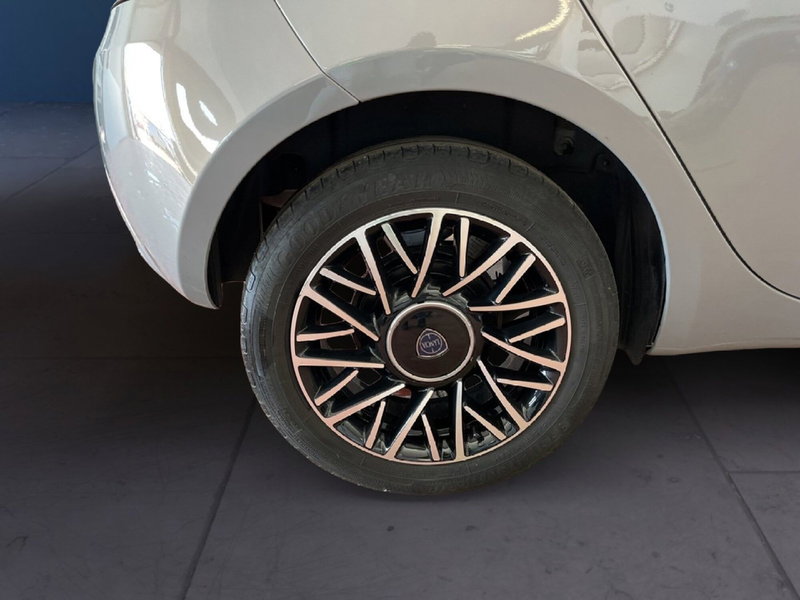 Lancia Ypsilon usata a Torino (7)
