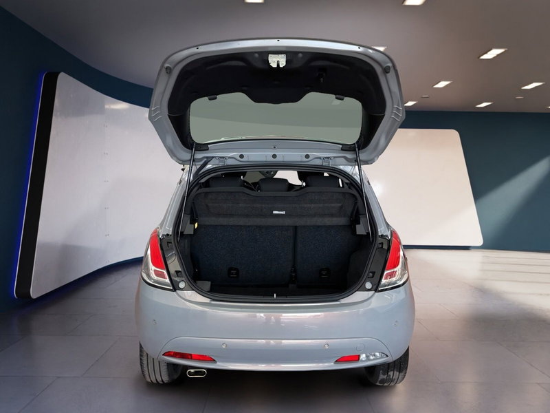 Lancia Ypsilon usata a Torino (8)