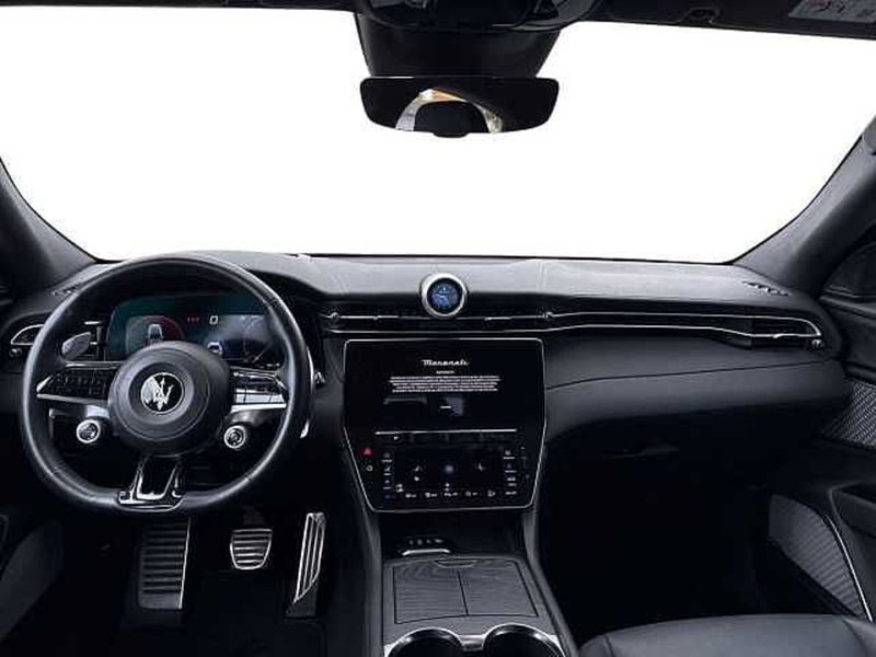 Maserati Grecale usata a Napoli (13)