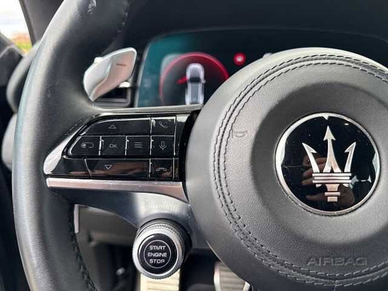 Maserati Grecale usata a Napoli (16)