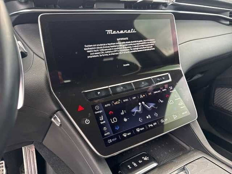 Maserati Grecale usata a Napoli (18)