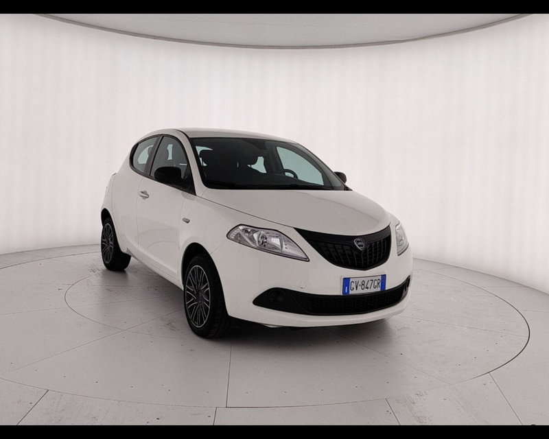 Lancia Ypsilon usata a Caserta