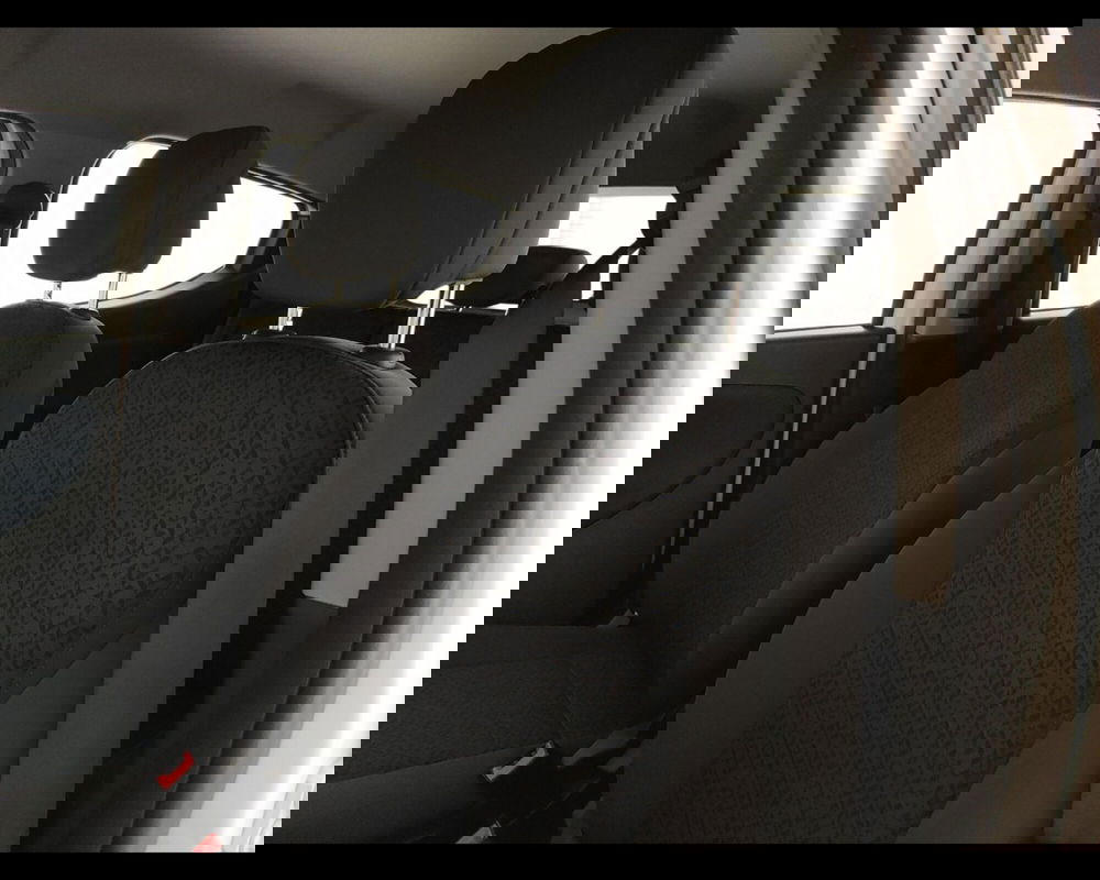 Lancia Ypsilon usata a Caserta (19)