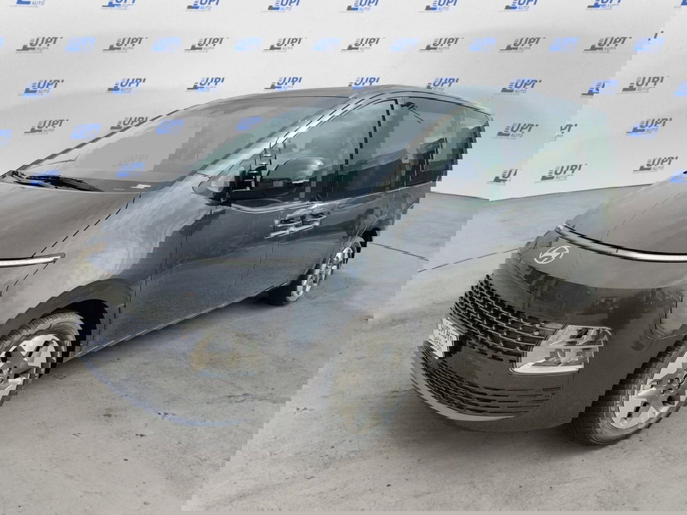 Hyundai Staria nuova a Lucca