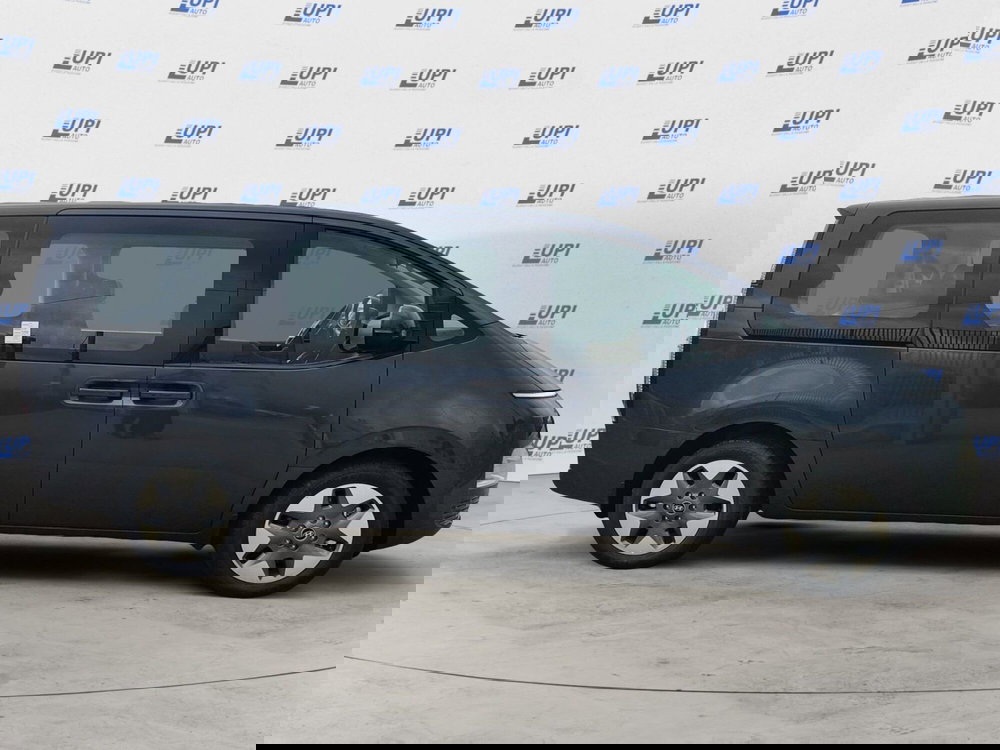 Hyundai Staria nuova a Lucca (2)