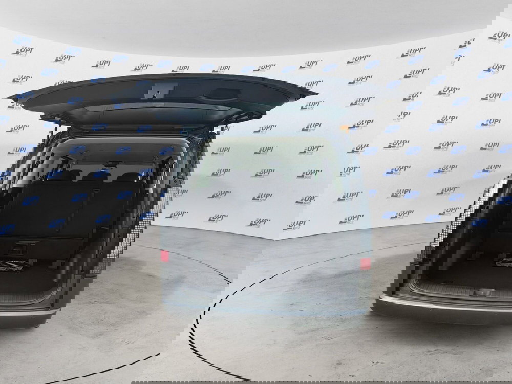 Hyundai Staria nuova a Lucca (8)