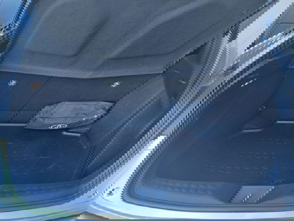 Toyota Toyota C-HR usata a Cagliari (8)