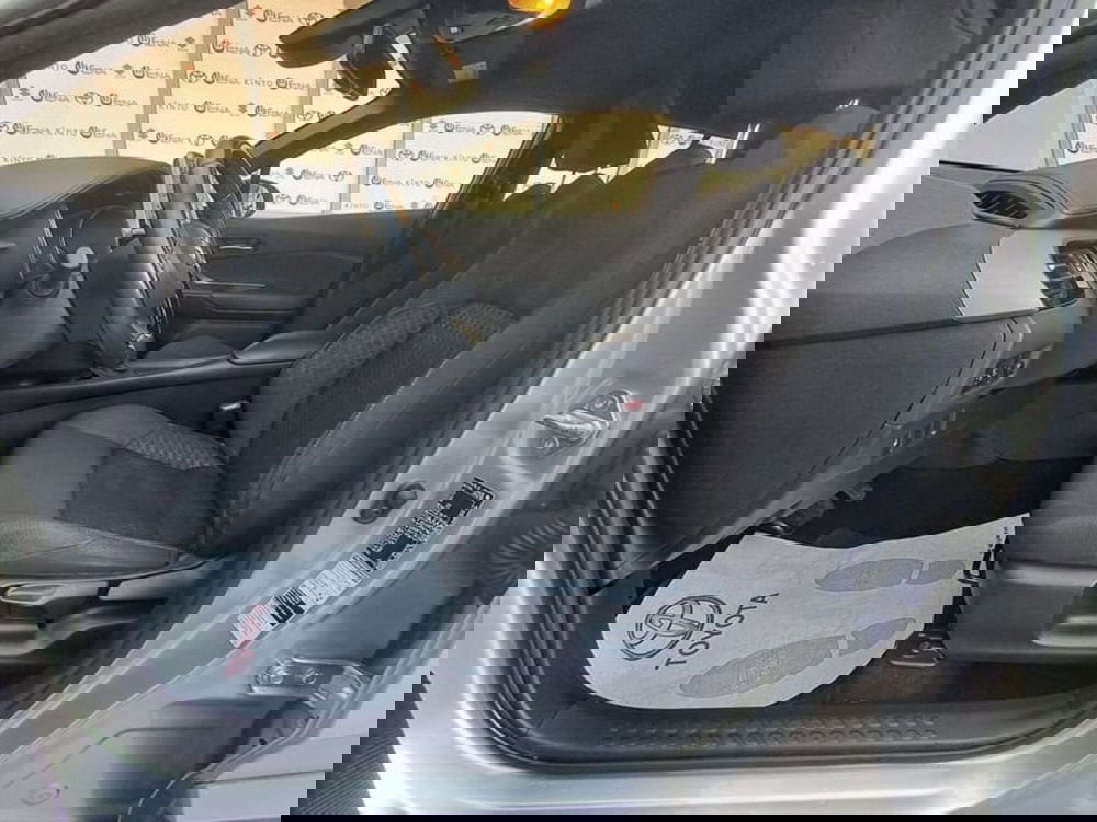 Toyota Toyota C-HR usata a Cagliari (9)