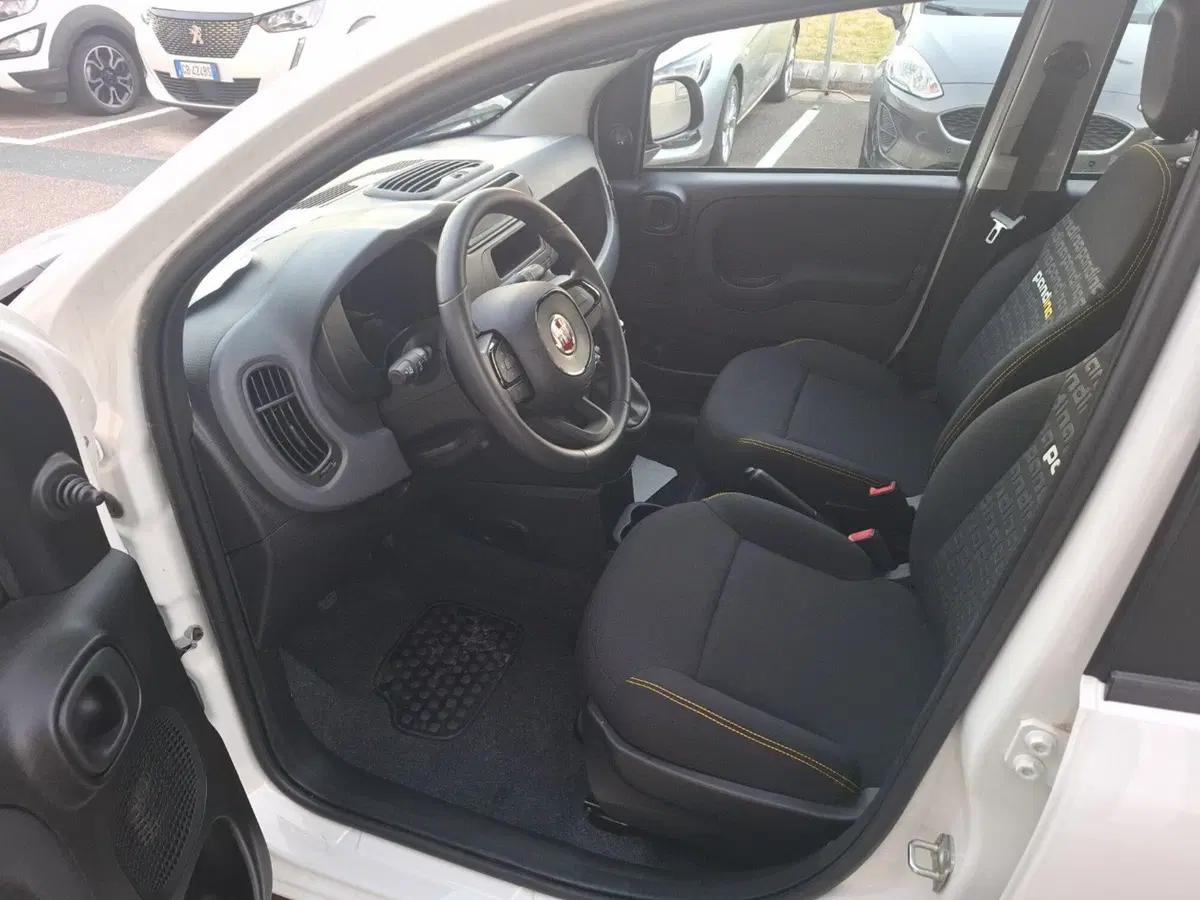 Fiat Panda Cross nuova a Ancona (16)