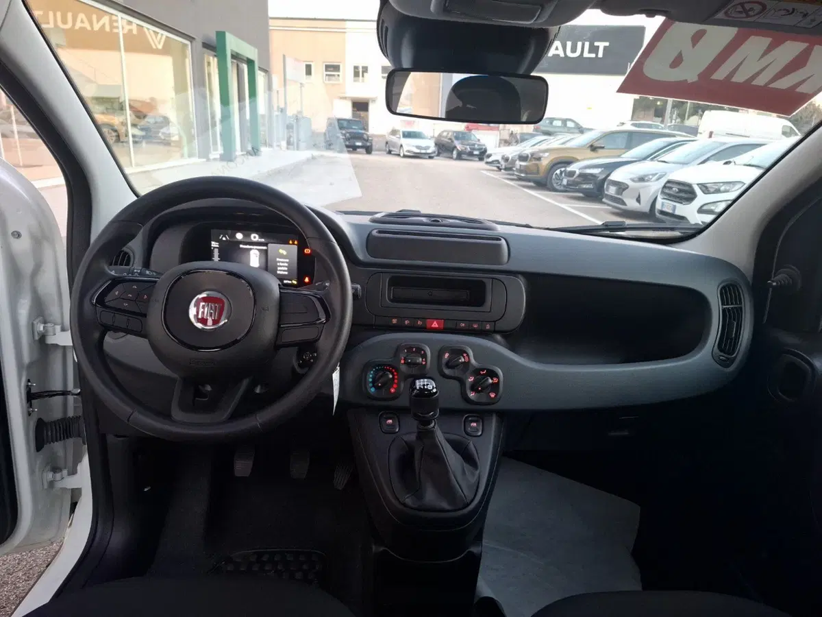 Fiat Panda Cross nuova a Ancona (17)