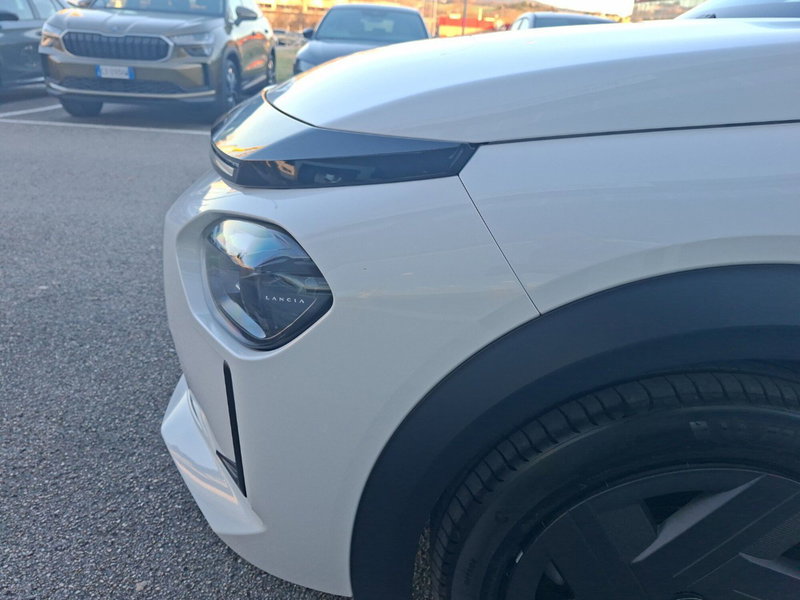 Lancia Ypsilon nuova a Ancona (10)