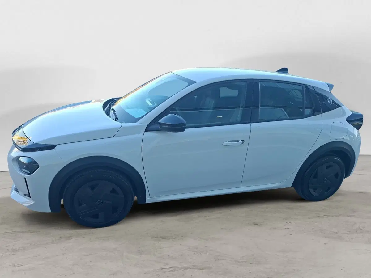 Lancia Ypsilon nuova a Ancona (2)
