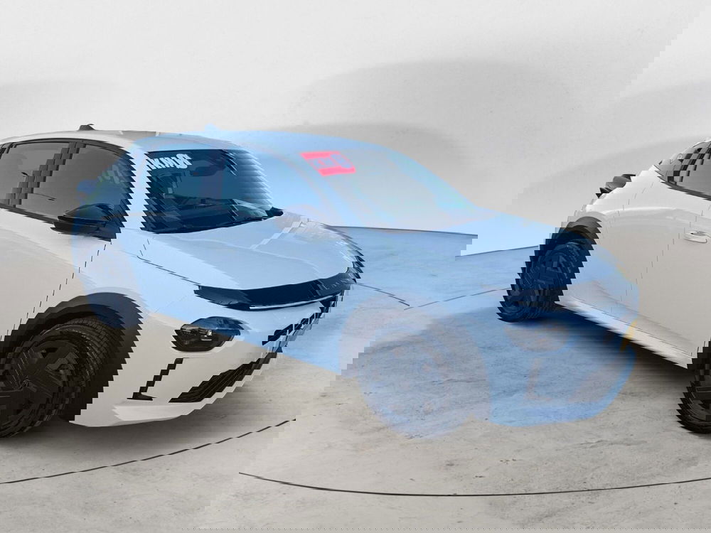 Lancia Ypsilon nuova a Ancona (7)