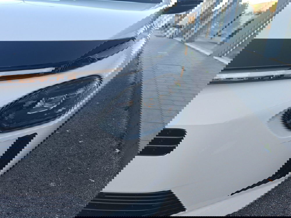 Lancia Ypsilon nuova a Ancona (9)