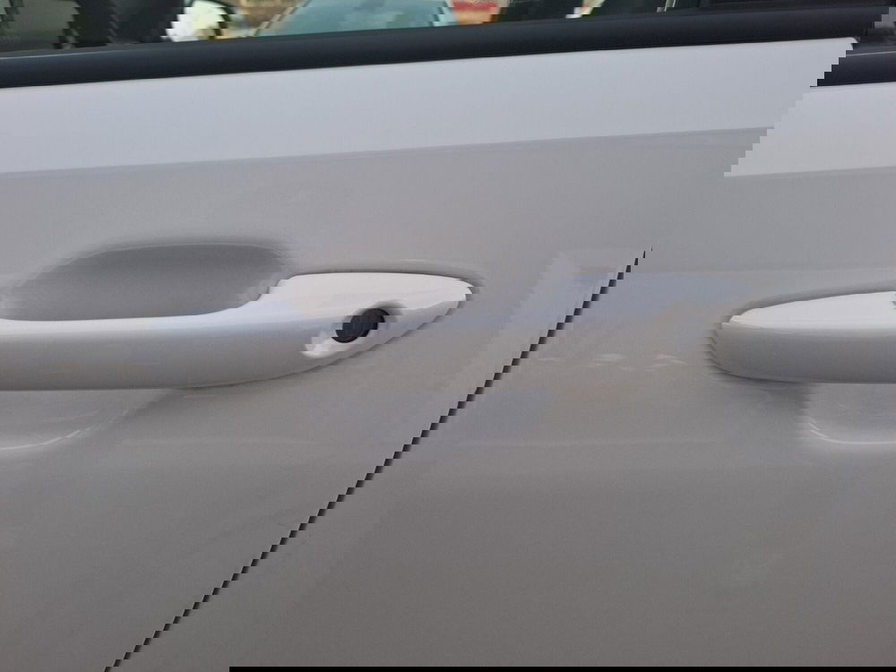 Hyundai i10 nuova a Ancona (11)