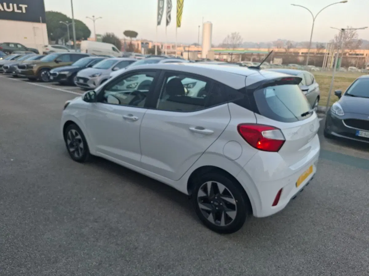 Hyundai i10 nuova a Ancona (3)