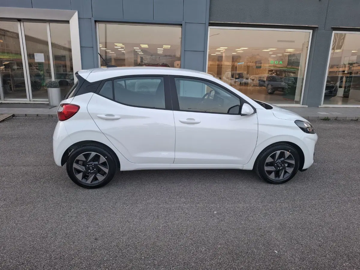 Hyundai i10 nuova a Ancona (6)
