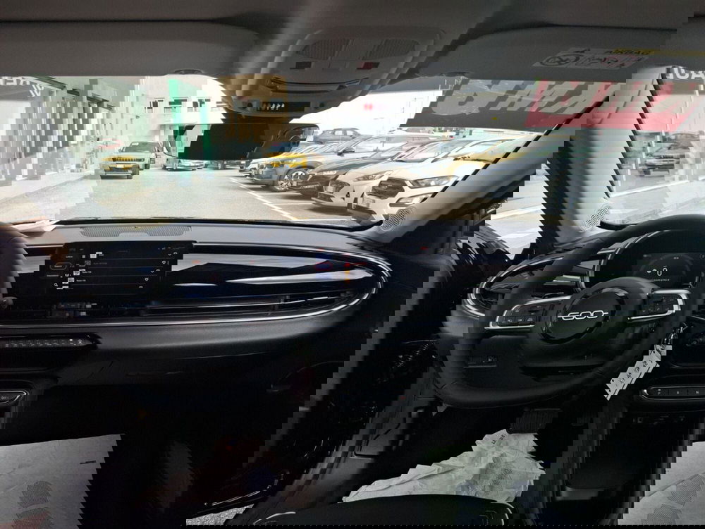 Fiat 600 nuova a Pescara (18)