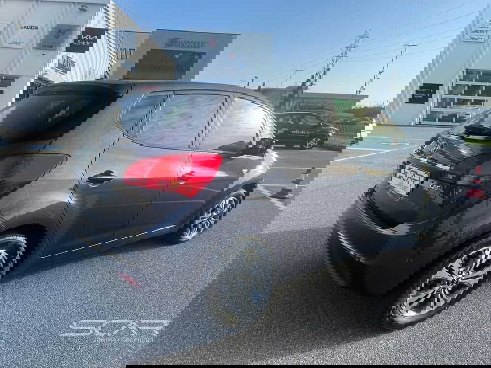 Kia Venga usata a Livorno (4)