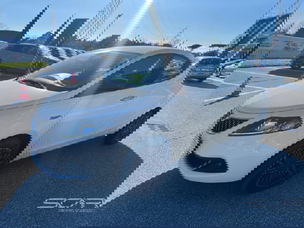 Lancia Ypsilon usata a Livorno